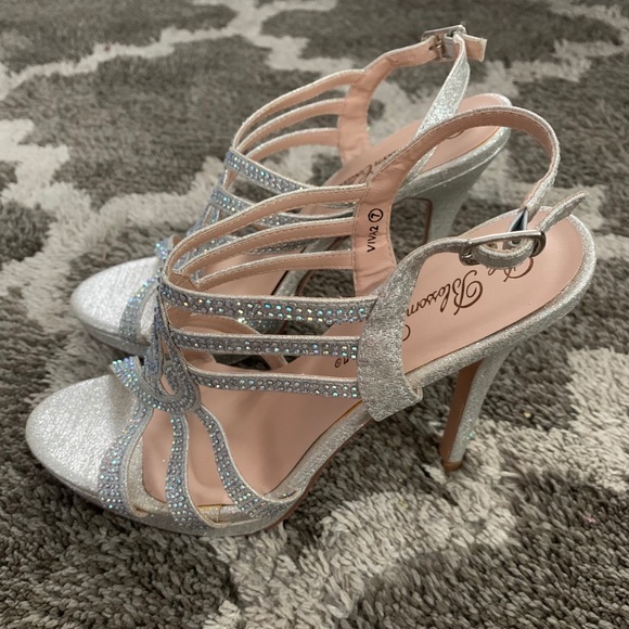 Sparkly silver strap heels - Picture 2 of 2
